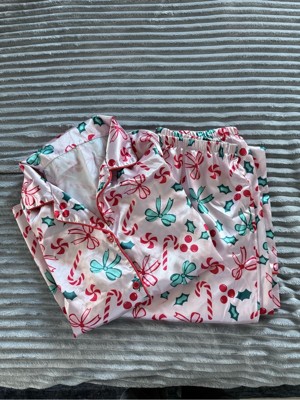 Women’s Silky Pink Holiday Candy-Print Pajama Set